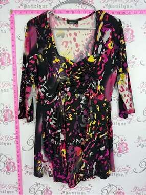Pretty Woman Black Abstract Print Ruched V-Neck Top